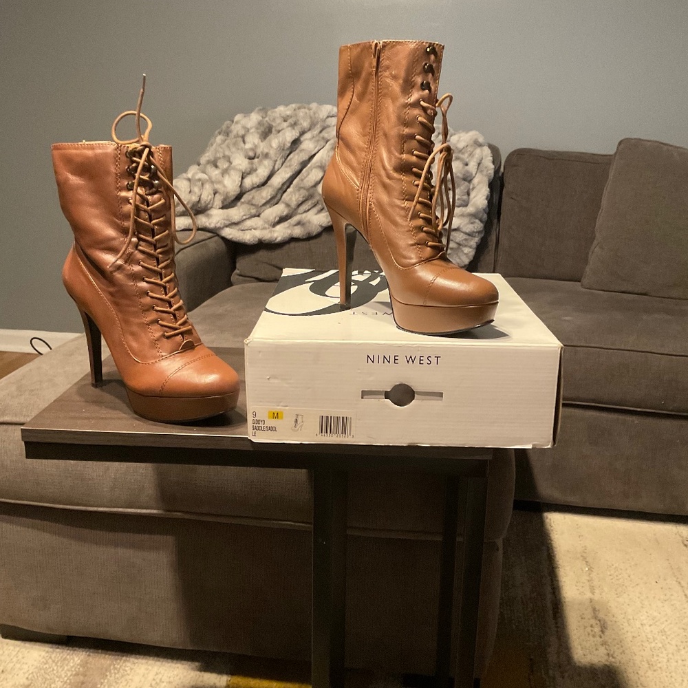 Brown Nine West Bootie 9 1/2
